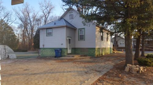 646 Hamilton St, Gary, IN 46403-2838