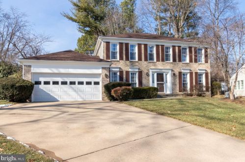 10729 Shingle Oak Ct, Springfield, VA 22015-2445