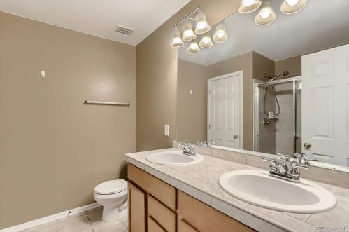 865 Willow Dr, Denver CO  80603-7761 exterior