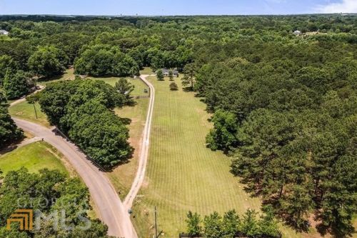 70 Price Dr, Locust Grove, GA 30248-2540