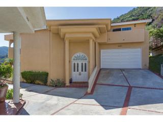 3335 Stephens Cir, Glendale, CA 91208-1169