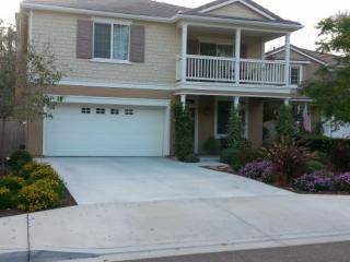 1015 Woodcrest Ln, Vista, CA 92081-7883