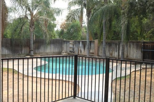 960 Bush Ave, Clovis, CA 93611-7125