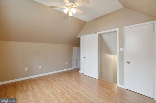 8421 Chippewa Rd, Philadelphia PA 19128-1206 exterior