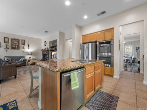 5932 Speyside Rd, Riverside CA  92507-8475 exterior