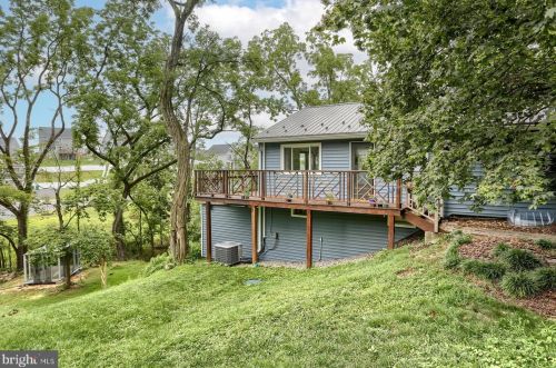 1801 Crums Mill Rd, Harrisburg PA  17110-3612 exterior