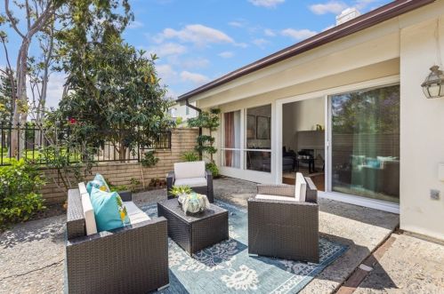 20 Spicewood Way, Irvine CA  92612-2721 exterior