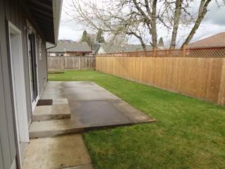 1570 S St, Springfield OR  97477-2665 exterior