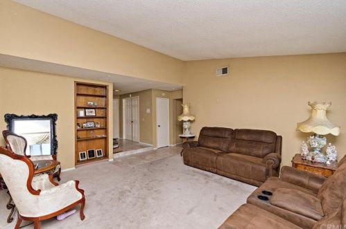 2178 Sycamore Ave, Rialto, CA 92377-4704