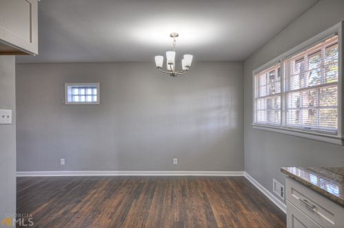 6140 Hillandale Dr, Atlanta GA  30349-4250 exterior