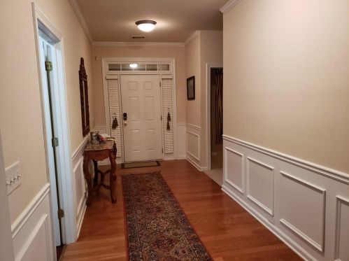 5281 Lakerock Dr, Atlanta, GA 30331-8921