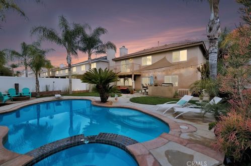 32927 Bonita Mesa St, Temecula, CA 92592-4333