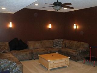 1814 Fairmount St, Carmel IN  46032-7340 exterior