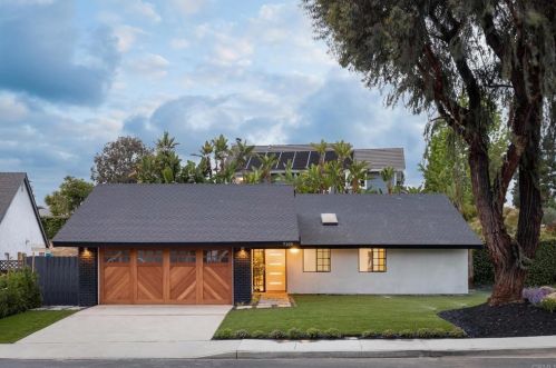 7105 Mimosa Dr, Carlsbad, CA 92011-5134