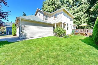 19003 1st Ave, Bothell, WA 98012-7080
