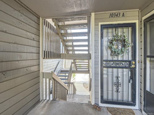 10343 Peakview Ave, Englewood CO  80111-6228 exterior