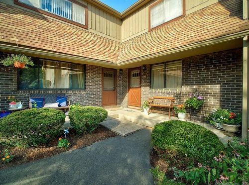 50 Orangewood, Derby CT  06418-2615 exterior