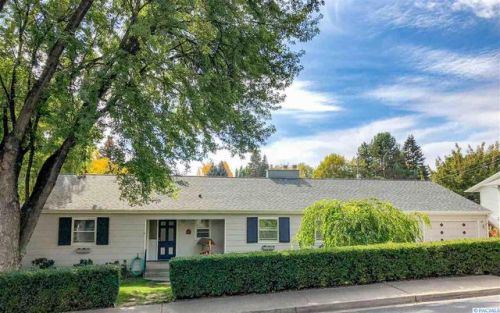 815 Derby St, Pullman, WA 99163-2403