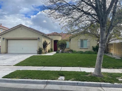 416 San Fernando Ct, Los Banos, CA 93635-6451