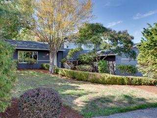 4021 129th Pl, Portland, OR 97230-1401