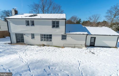 14805 Pebblestone Dr, Silver Spring MD exterior