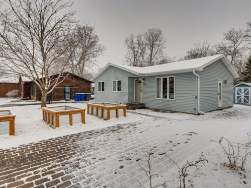 1891 Field Ave, Saint Paul, MN 55116-2673