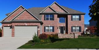 4107 Honey Locust Dr, Naperville, IL 60564-1113