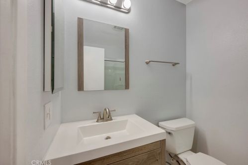 174 Streamwood, Irvine CA  92620-1965 exterior