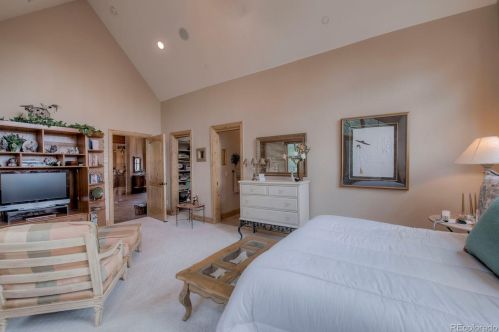 480 2 Cabins Dr, Silverthorne CO exterior