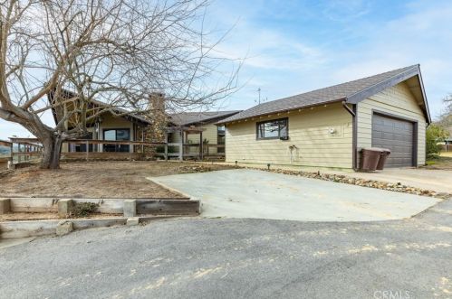 6075 Nacimiento Shores Rd, Lake Nacimiento, CA 93426-6949