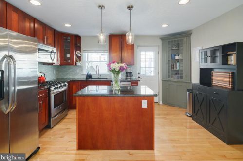 1613 Manton St, Philadelphia PA  19146-3029 exterior