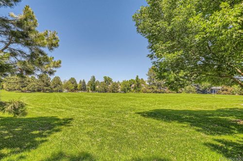 8224 Niagara Ct, Englewood CO 80112-1011 exterior