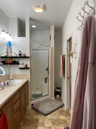 5 Ash Via, Anaheim CA  92801-1022 exterior