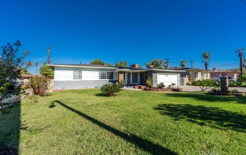 2427 Pennsylvania Ave, Riverside, CA 92507-5726