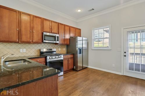 131 Bowen Cir, Atlanta GA  30315-2608 exterior