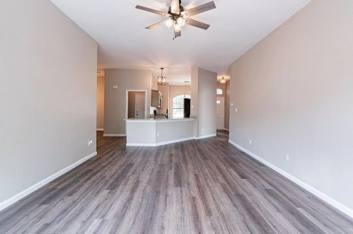 409 Thousand Oaks Blvd, Georgetown, TX 78628-8755