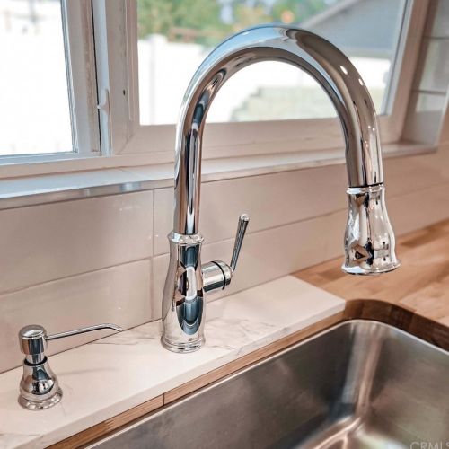 4226 Highland Pl, Riverside CA  92506-1104 exterior