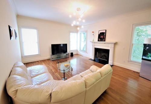 205 Fieldsborn Ct, Atlanta GA  30328-1039 exterior