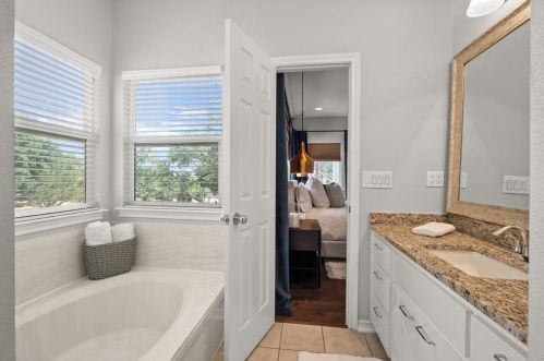 146 Acapulco Dr, Austin TX  78734-3454 exterior
