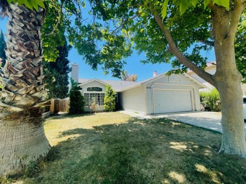 2357 Dry Creek Way, Stockton, CA 95206-4838