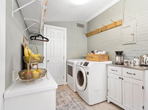 2237 6 Ave, Fort Worth TX  76110-1807 exterior