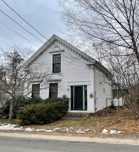 6 Church St, Bridgton, ME 04009-1101