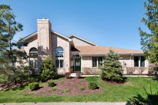 1201 Arbor Dr, Lemont IL  60439-7484 exterior