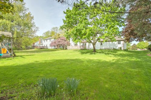 5169 Solitude Dr, Rockford, IL 61114-7031