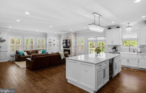 232 Elm Ave, Tavistock NJ 08033-2535 exterior