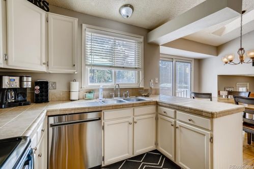 13350 65th Ave, Arvada CO  80004-2100 exterior