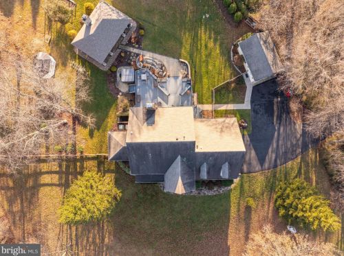 874 Pheasant Hill Rd, Summit Point WV  25446-3634 exterior