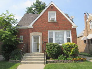 7226 39th St, Lyons, IL 60534-1267