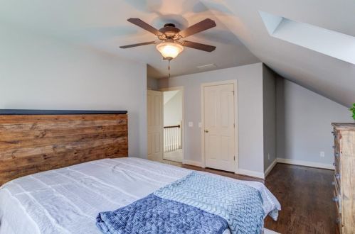 2721 Log Cabin Dr, Atlanta GA  30339-1546 exterior