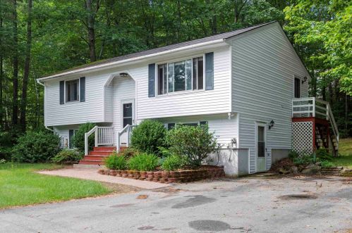 57 Ledgeview Dr, Rochester, NH 03839-5618